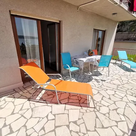 Fuer 4 Pers- Mit Terrasse By Interhome *