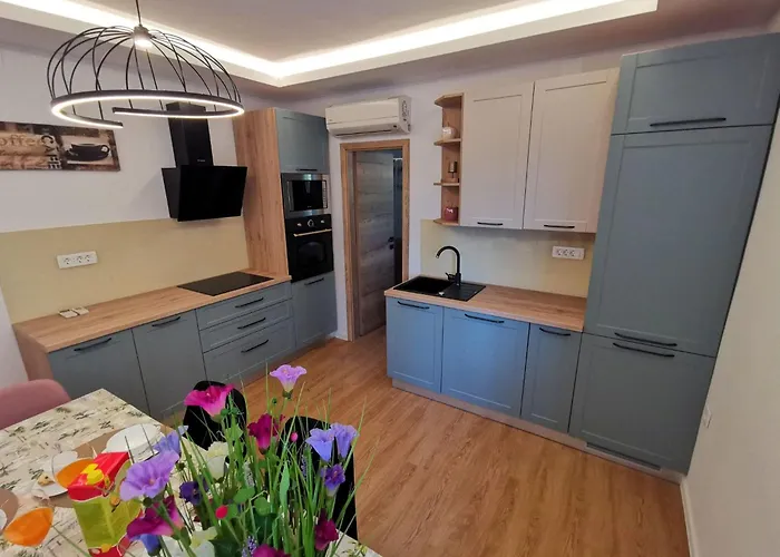 Fuer 4 Pers- Mit Terrasse By Interhome