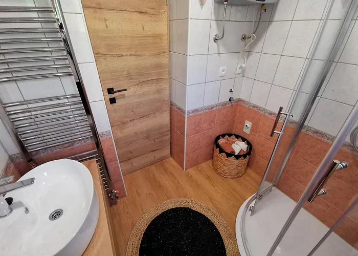 Fuer 4 Pers- Mit Terrasse By Interhome شقة *