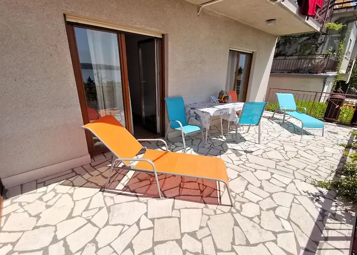 Fuer 4 Pers- Mit Terrasse By Interhome *