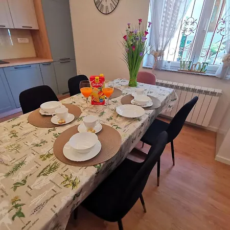 Fuer 4 Pers- Mit Terrasse By Interhome *