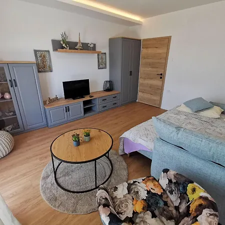 Fuer 4 Pers- Mit Terrasse By Interhome *
