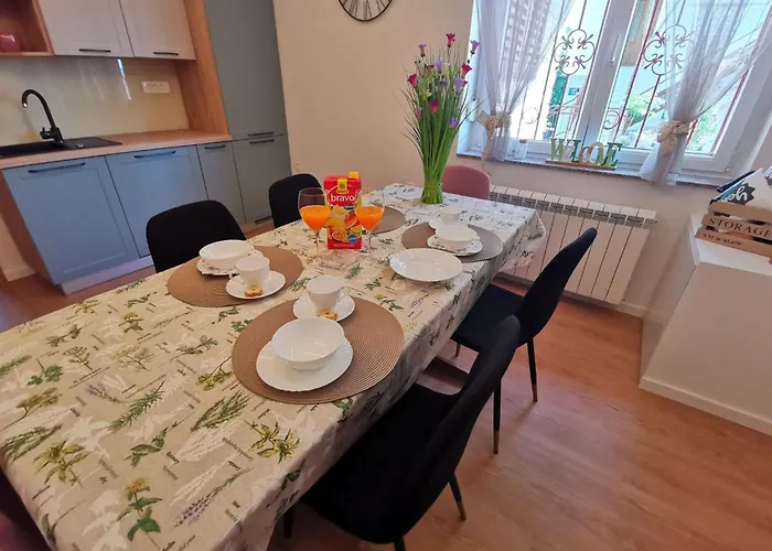 Fuer 4 Pers- Mit Terrasse By Interhome *